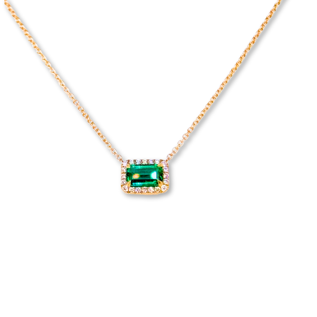 14K Yellow Gold Diamonds Emerald necklace