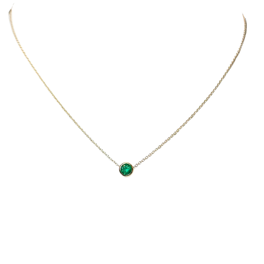 14K Yellow Gold Diamonds Emerald necklace round