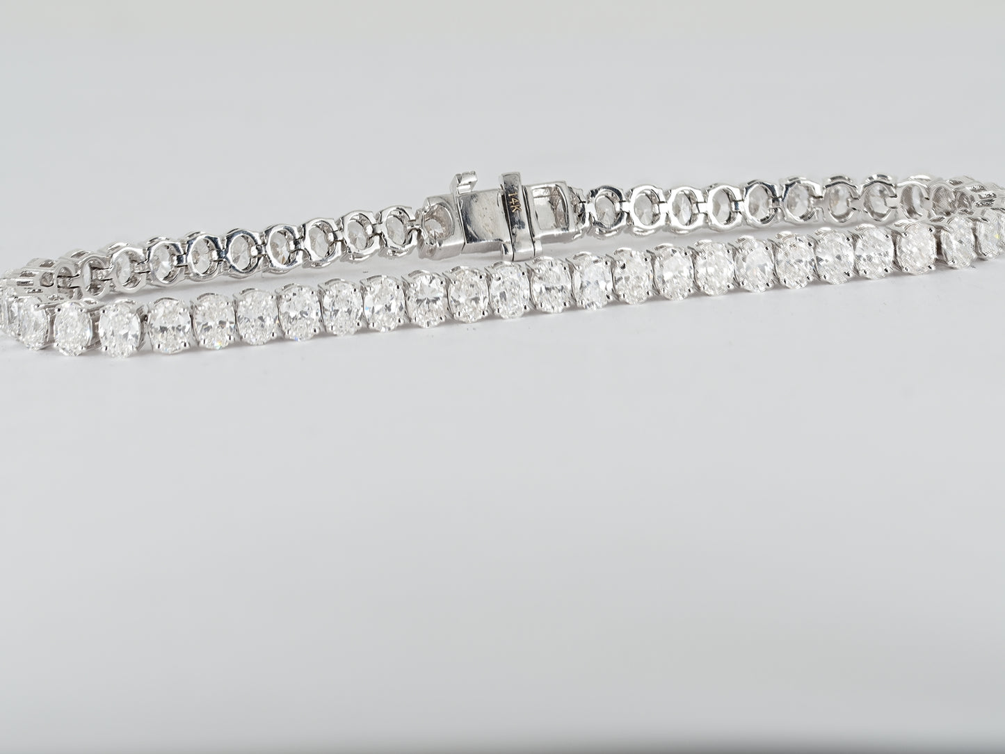 Tennis Bracelet Oval cut 6.32 ct DEF Lab Grown Diamonds 14KW Gold