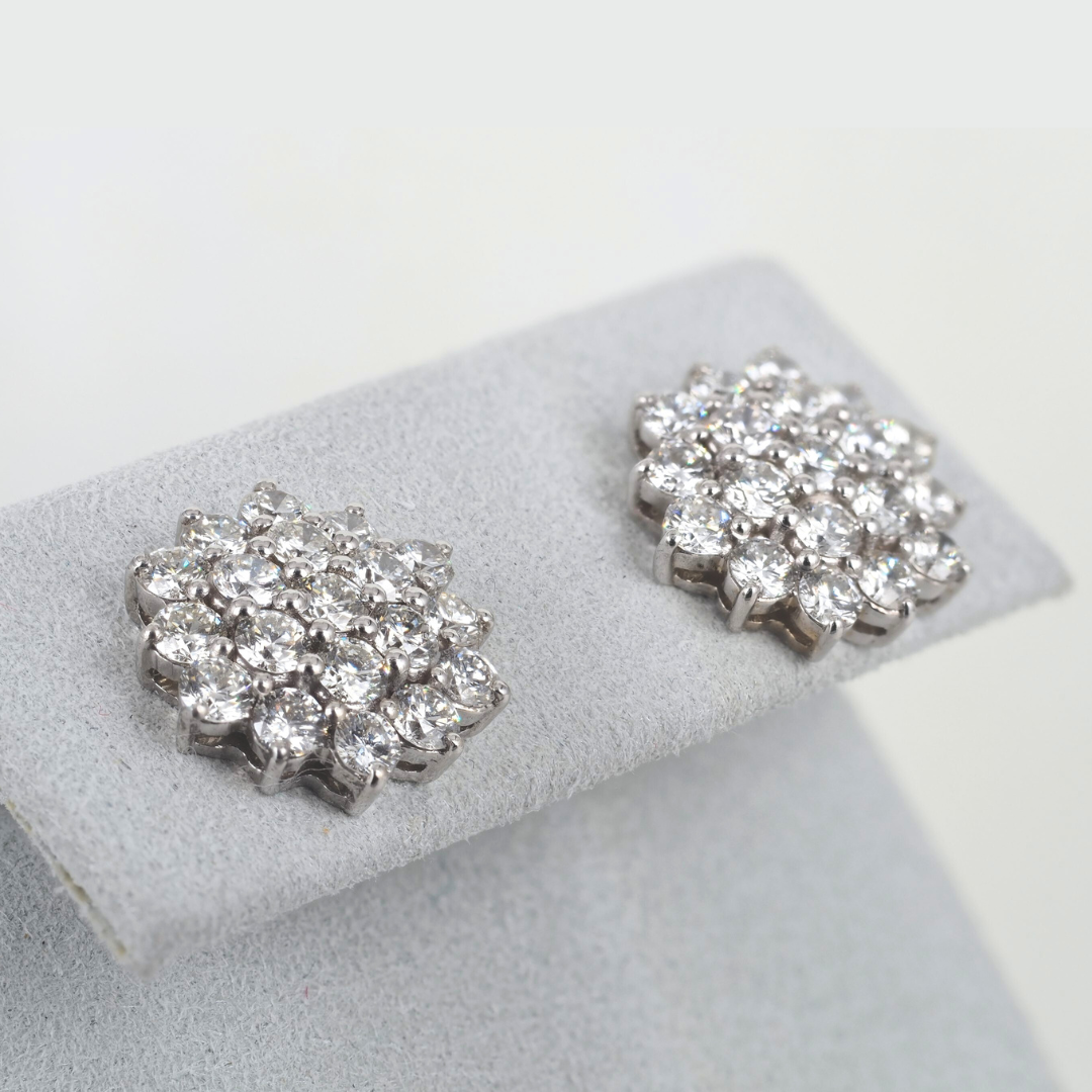 Earrings 14KW Gold, Diamonds