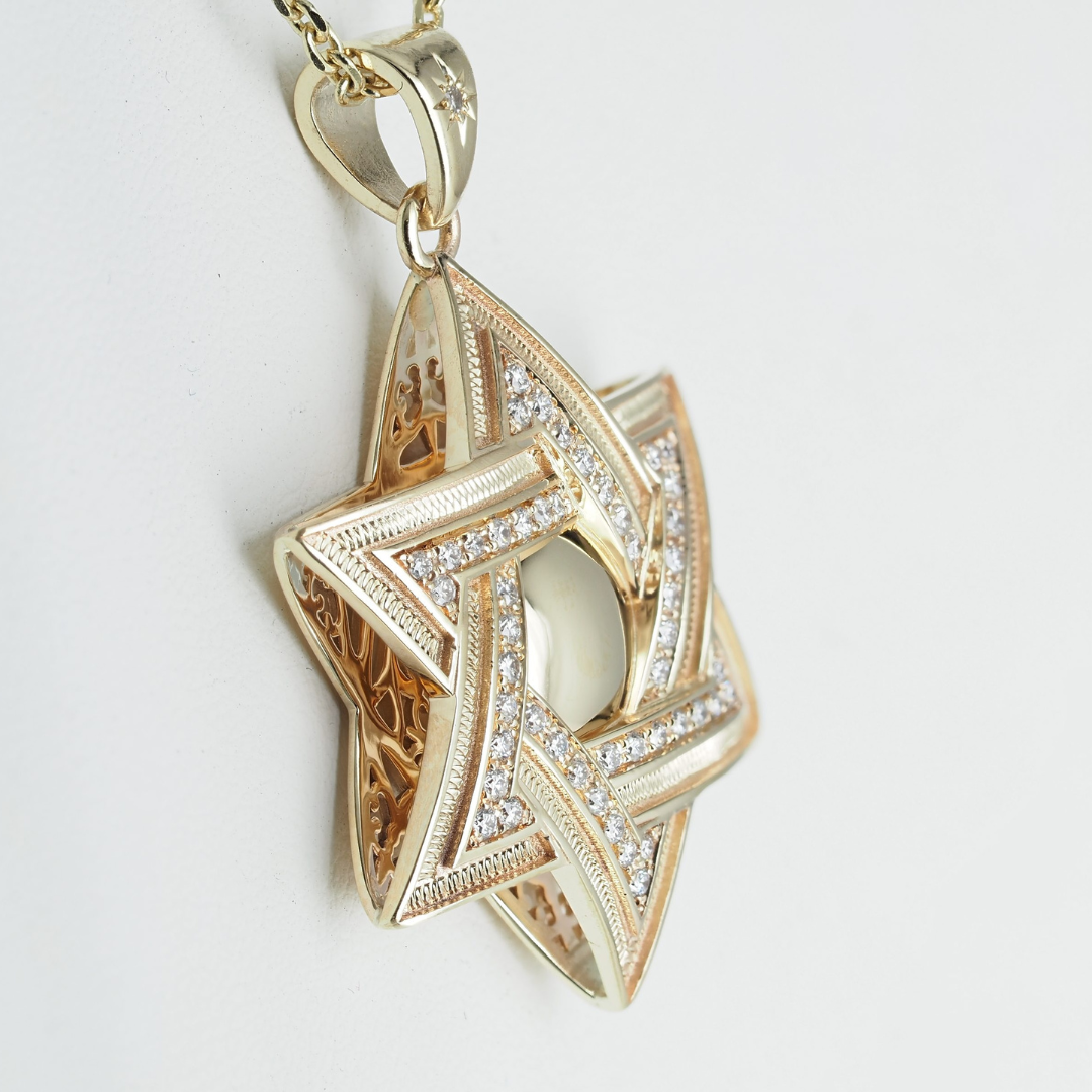 Pendant 14KY Gold Diamonds David star