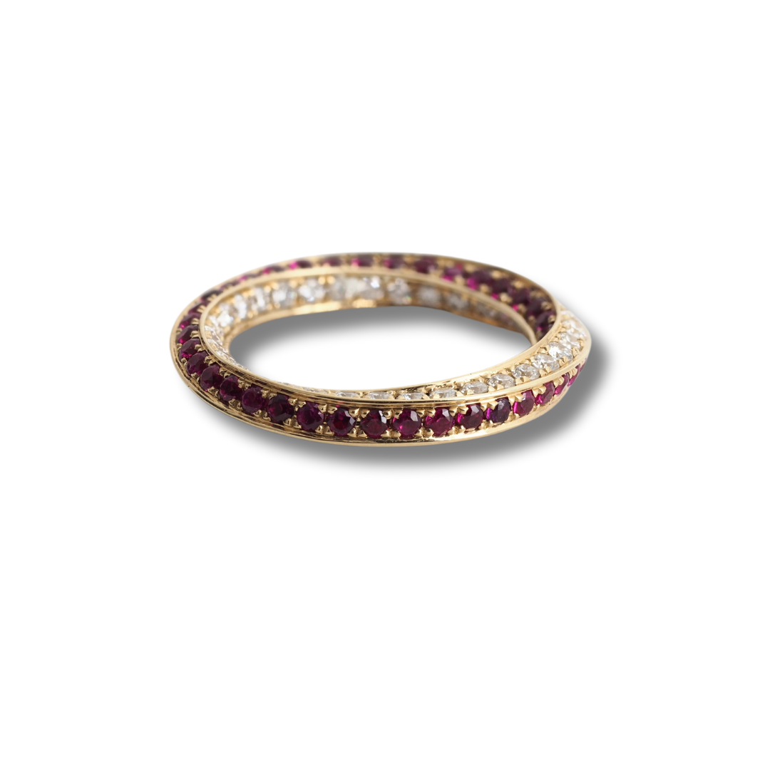Ring 14KY Gold, Diamonds and Ruby, Spin