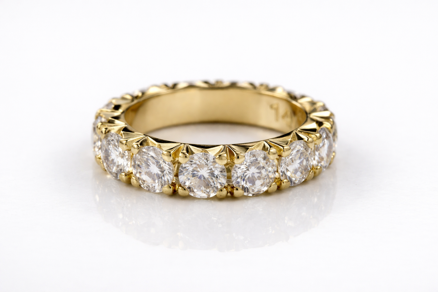 Ring 14K Yellow Gold with Lab-Grown Diamonds in Fishtail (French Pavé) Setting