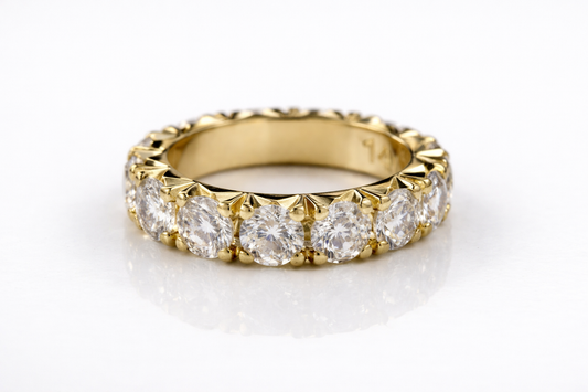 Ring 14K Yellow Gold with Lab-Grown Diamonds in Fishtail (French Pavé) Setting